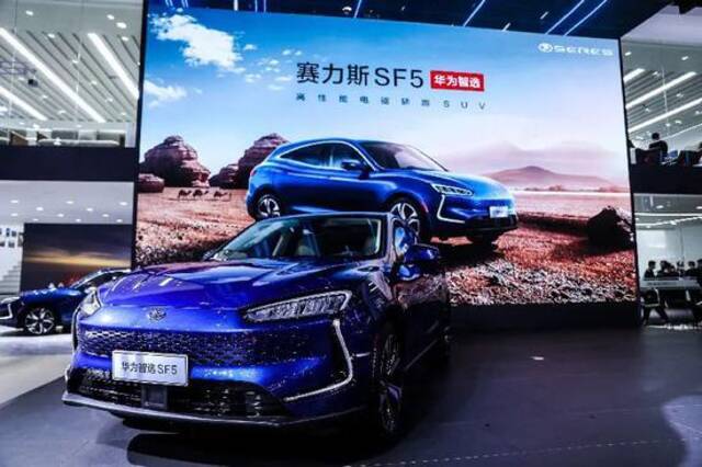 赛力斯华为智选SF5是一辆增程式新能源汽车|华为