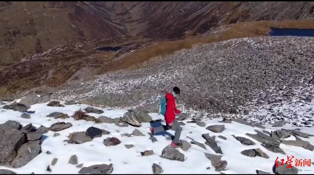 ↑失联男子惠某以前拍摄的穿越雪地视频截图。