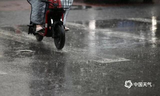 出门带伞！@在北京的人 今起3天多雷阵雨