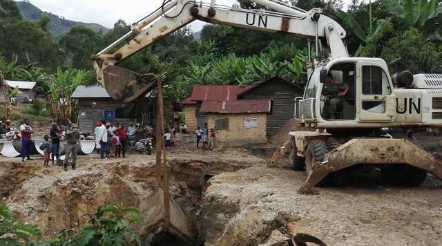 我赴刚果（金）维和工兵分队高标准完成布勒拉塌陷道路抢修任务