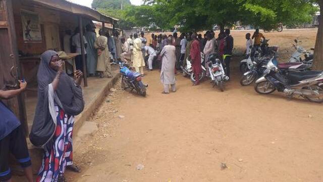 尼日利亚尼日尔州政府正在逐户清点遭绑架学生人数