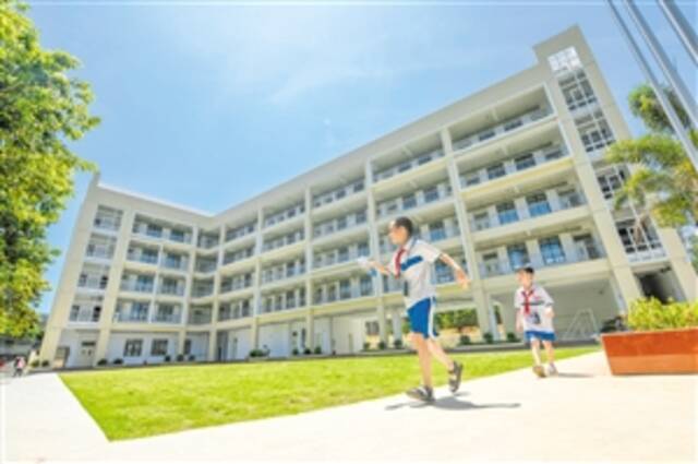 海口6所学校改扩建项目交付使用