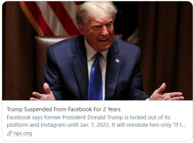 特朗普将再被脸书封禁2年。/NPR报道截图