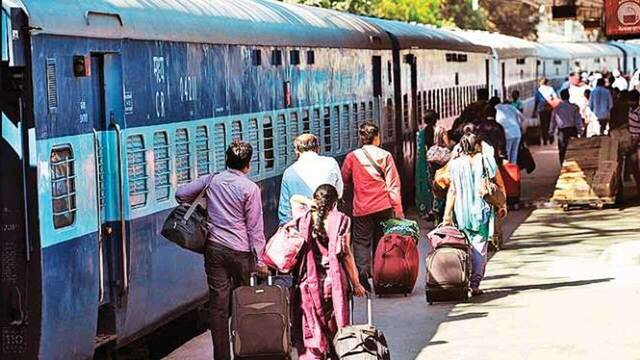 印媒：尽管疫情期间限制严格 印度12个月内有超270万人在火车上逃票被罚
