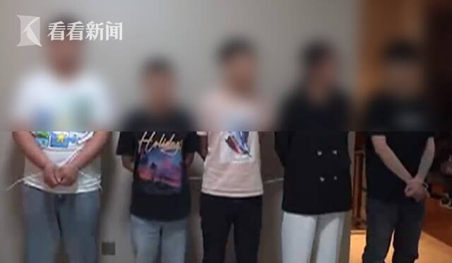 男子向女主播打赏21万被拉黑 真相让他“恶心”