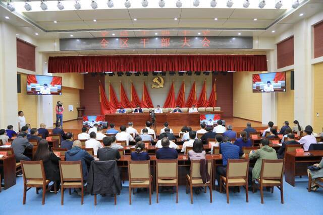 准90后干部邢凯提名为内蒙古白云鄂博矿区政府区长候选人