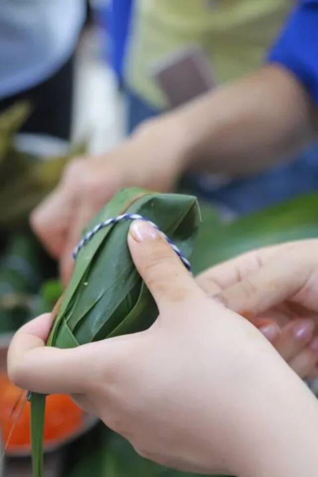 包粽子 做香囊 我在上海师大这样过端午