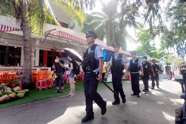 海南共投入警力两万三千余人次 全力做好端午节假期安保工作