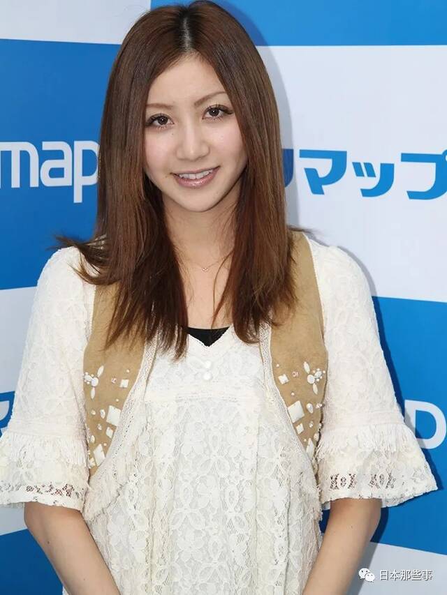 袴田吉彦离婚后再遇新恋情 两人同居正在考虑再婚