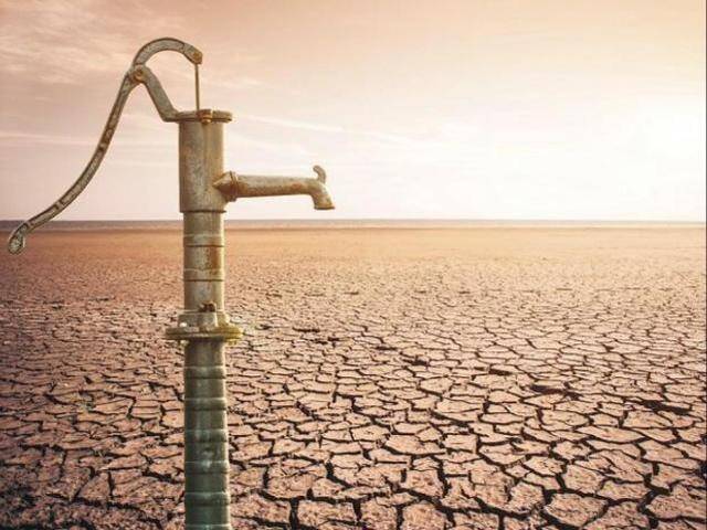 不满灌溉用水被切断，美国农户跟政府杠上了：别逼我们自己动手