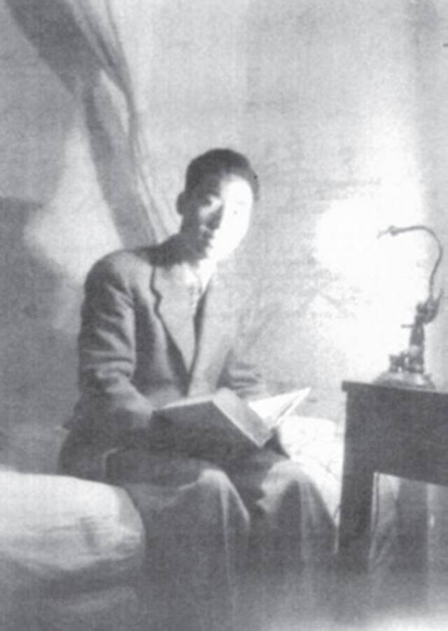 《许渊冲画册内页（昆明天祥中学）》，1946年，许渊冲在清华大学。