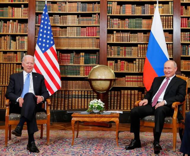 当地时间2021年6月16日，瑞士日内瓦，俄美首脑峰会举行，俄罗斯总统普京和美国总统拜登举行会晤。