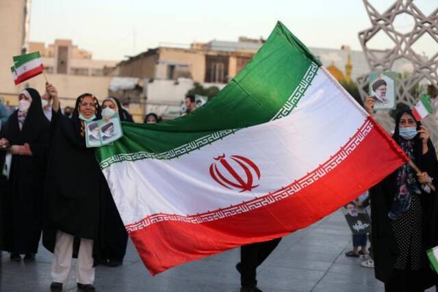 伊朗国内的莱希支持者图源：视觉中国