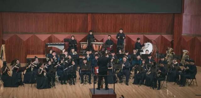 我校音乐学院管乐团参加庆祝建党百年全国校园管乐团队网络（央视频）展播活动