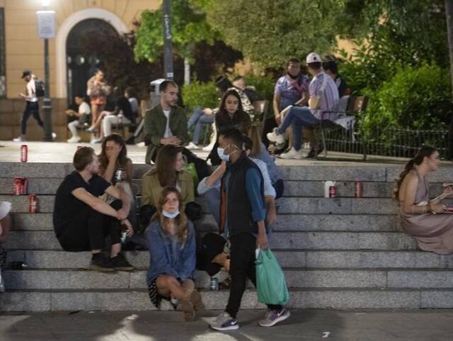 西班牙前往马略卡岛旅行导致新冠肺炎集中感染的学生至少确诊470例