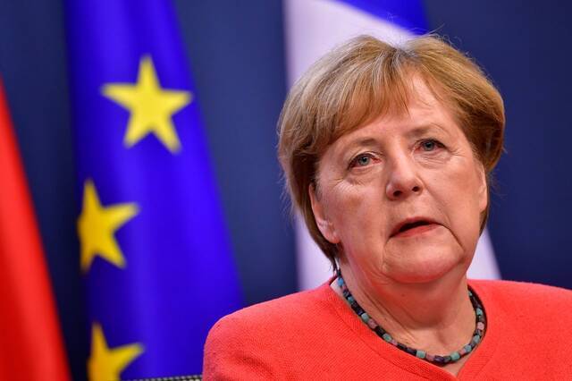 默克尔:德法提议欧盟恢复与普京会晤 欧盟领导人拒绝
