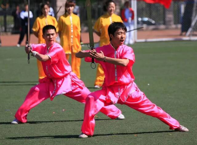 明日，北中医与你共赴一场美丽的夏日之约