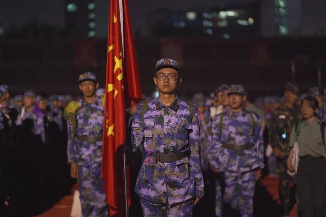 热血不眠夜！清华零字班暴走四十里！