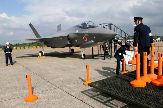 美国出口日本的F-35战机。