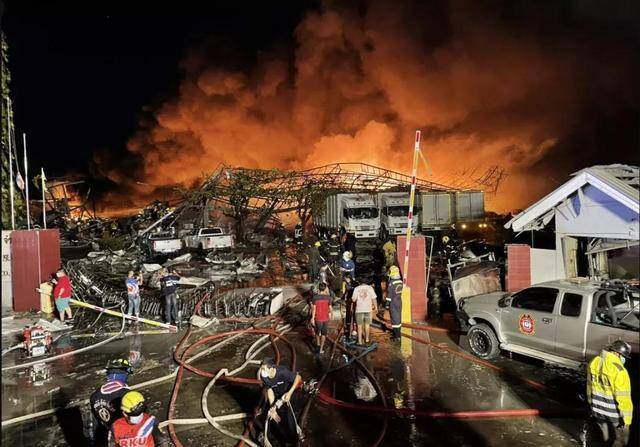 泰国一家台资化工厂大爆炸：70多栋建筑被毁 附近机场警铃大作