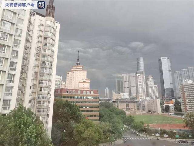 三预警齐发！天津迎雷雨大风天气