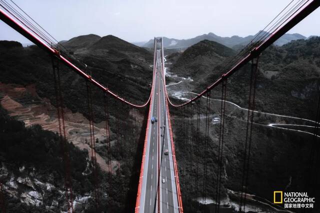 外省司机走贵州高速大桥吓出恐高症！我们震惊世界的桥可不少……