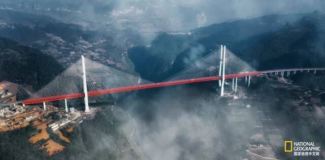 外省司机走贵州高速大桥吓出恐高症！我们震惊世界的桥可不少……