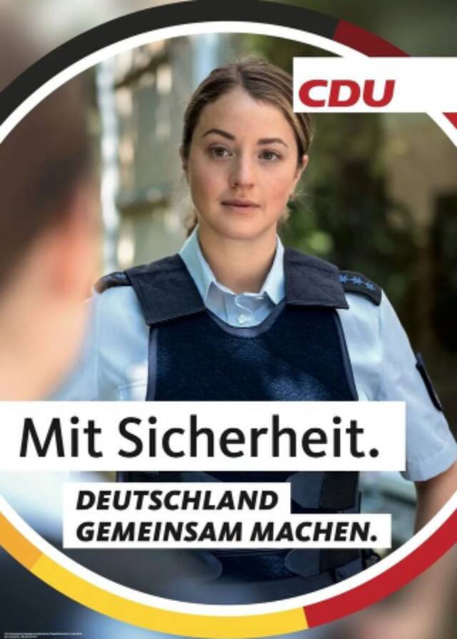 德国执政党假女警竞选海报引真警察不满