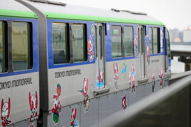 当地时间7月2日，日本东京，日本地铁列车换上奥运装扮。图/IC photo