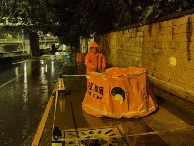 北京平均降水量已达暴雨级别 城区最大降雨出现在博大路