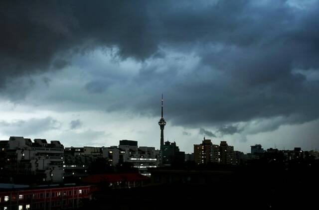 北京入汛最强降雨来袭 13日晨结束