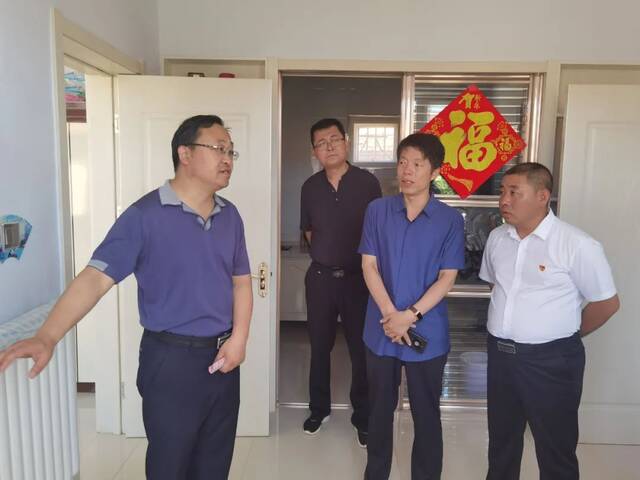 怀安县委书记刘源带队对全县村庄整治提升工作进行观摩拉练