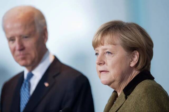 资料图：德国总理默克尔与时任美国副总统拜登。/IC photo