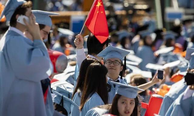 2019年5月，中国留学生参加哥伦比亚大学毕业典礼。图源：新华社