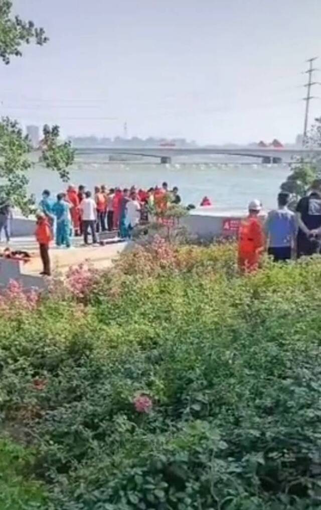 河南驻马店6名学生溺亡 事发当地人民公园一湖泊