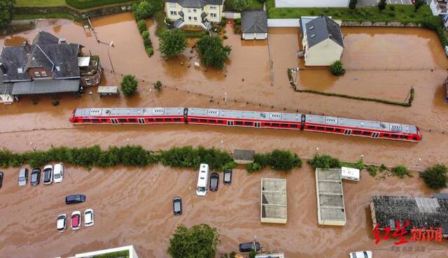▲德国科德尔列车被淹