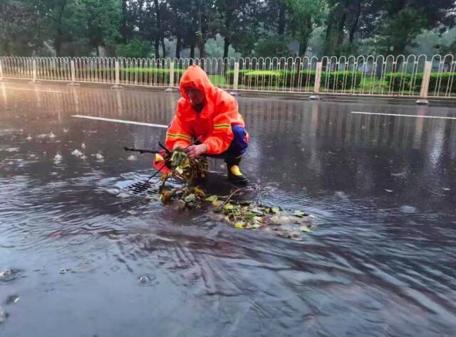 应对雨情，北京排水集团启动特级响应