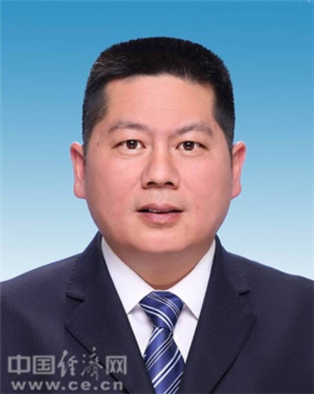 苏永忠当选云南丽江市市长