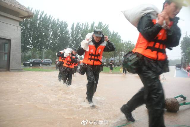 新闻多一度 河南特大暴雨首场发布会：致25人遇难 救援进行中