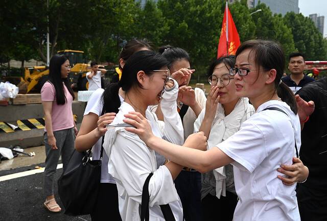 被困48小时！郑州阜外医院三千人生死大转移