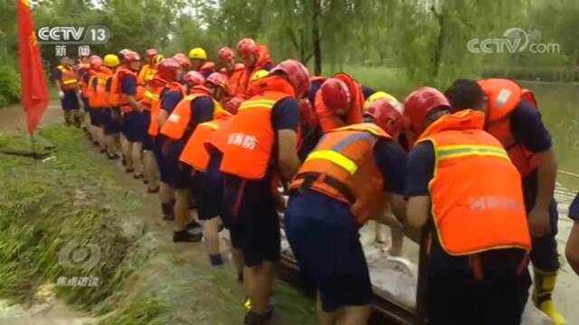 风雨同舟！7省1800人紧急驰援河南 抢险救灾还在继续