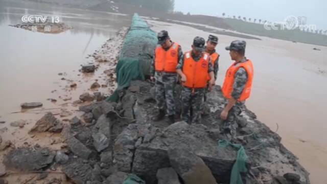 风雨同舟！7省1800人紧急驰援河南 抢险救灾还在继续