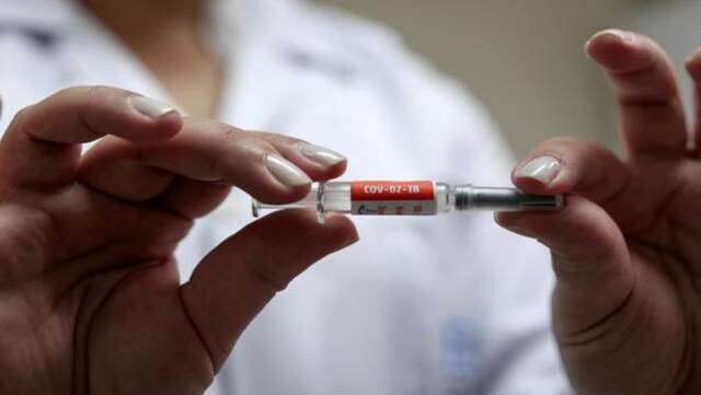 接种辉瑞及强生新冠疫苗不良反应频现 南非28人接种后死亡