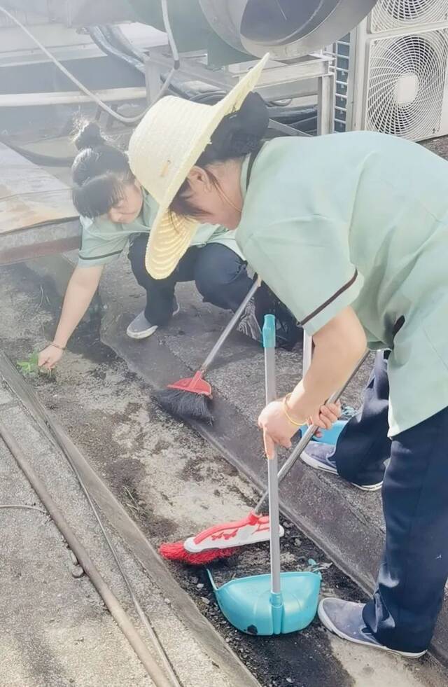 抵御台风“烟花”，上海中医药大学防护在行动！