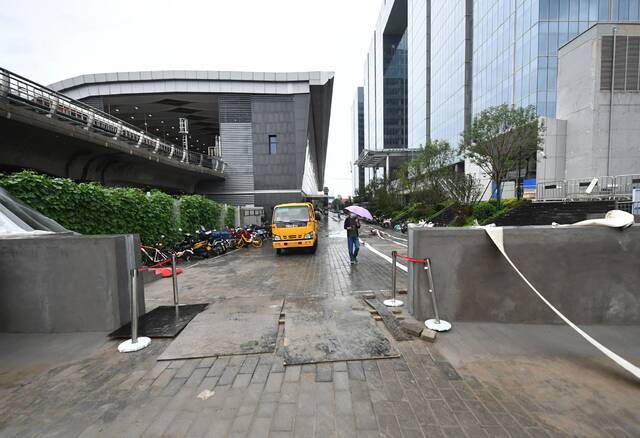 应对强降雨天气，北京地铁37个地势低洼车站提前加装排水泵