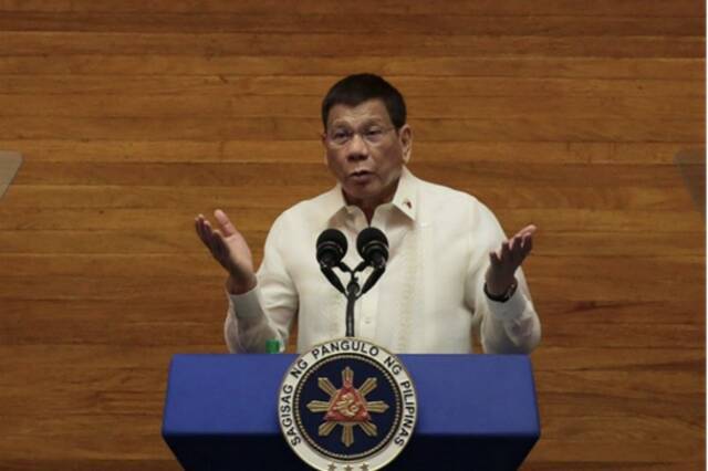 7月26日，杜特尔特在菲律宾国会发表任内最后一次国情咨文