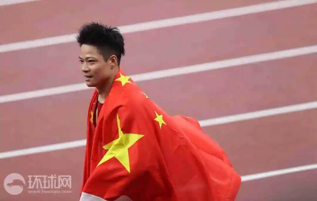苏炳添“飞”出亚洲最快速度！外国网友：中国人能跑这么快！惊了！