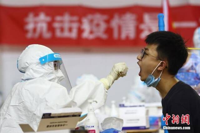 南京疫情传播链持续延长：夏季疫情当如何防控？