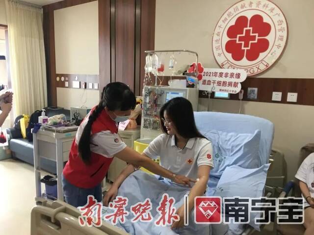 早读  高速路上，广西一120救护车与挂车相撞，随车医生遇难……