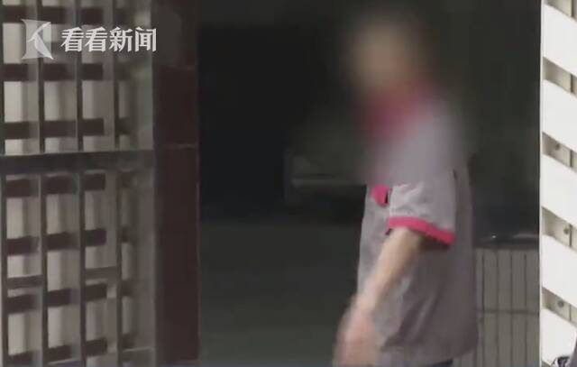 视频｜女儿遭父亲毒打 前妻:他家嫌我生了两个女儿